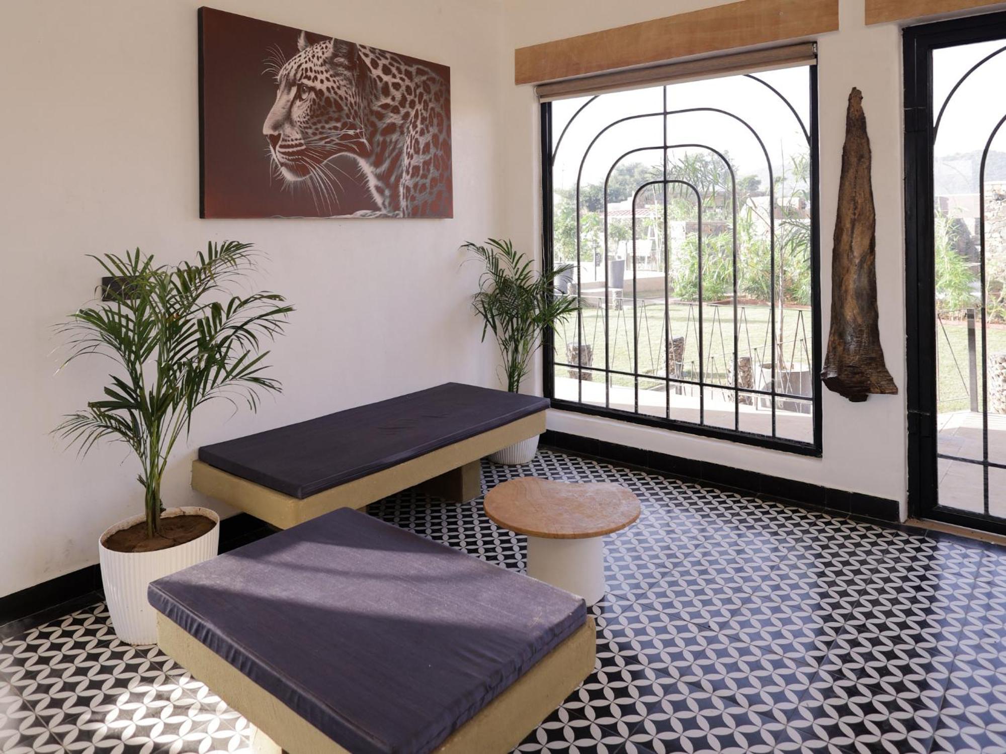 Meladin Sariska Villa Tehla Luaran gambar