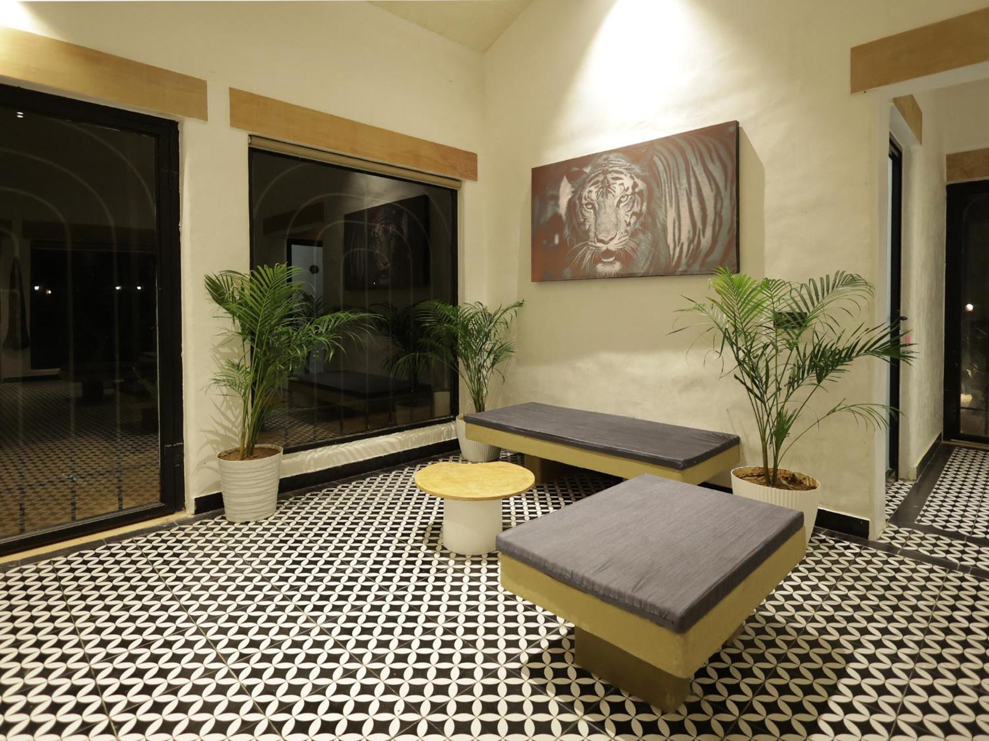 Meladin Sariska Villa Tehla Luaran gambar