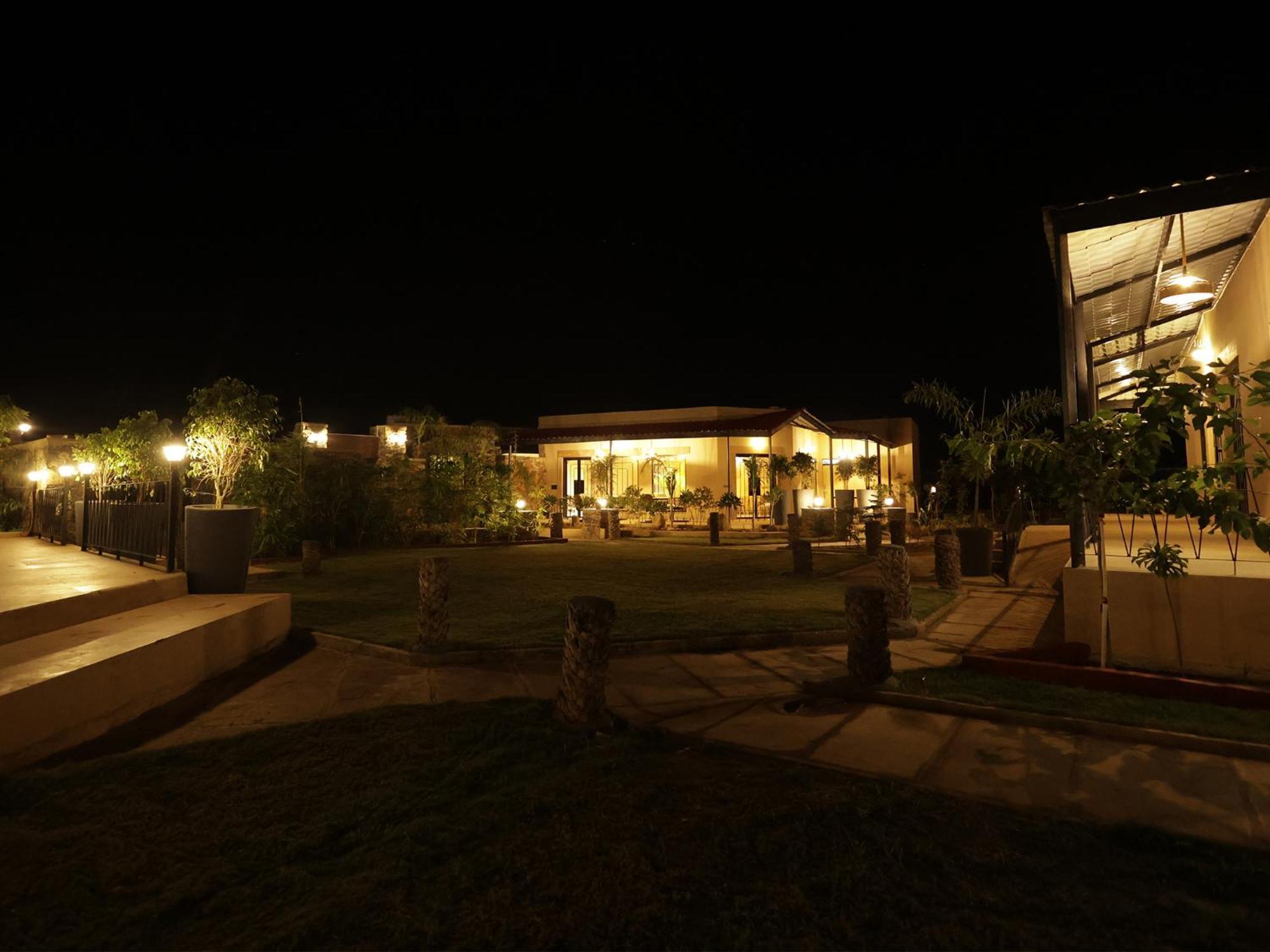 Meladin Sariska Villa Tehla Luaran gambar