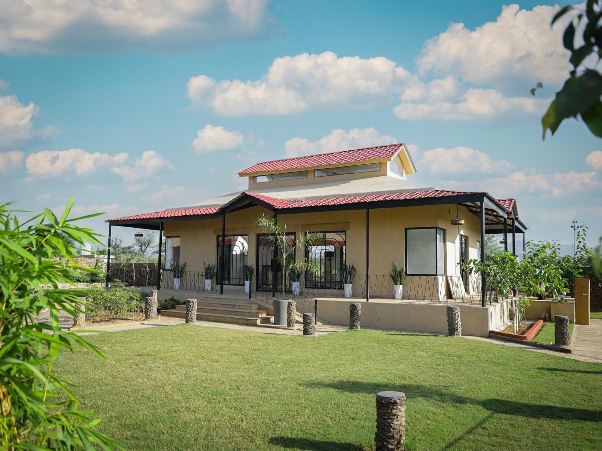 Meladin Sariska Villa Tehla Luaran gambar