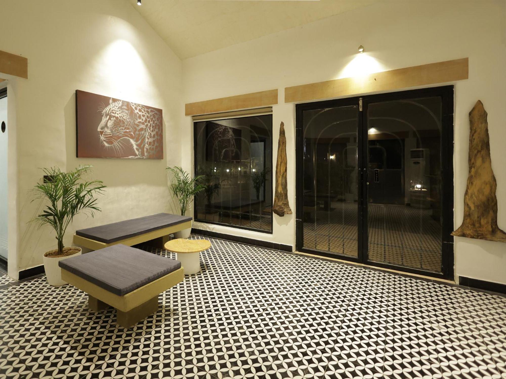 Meladin Sariska Villa Tehla Luaran gambar