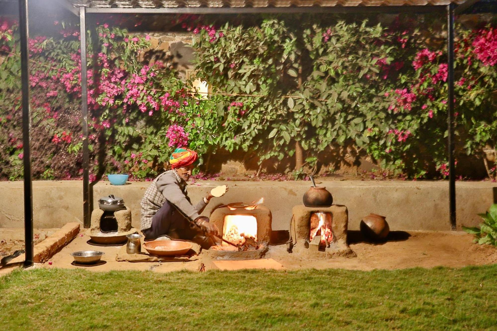Meladin Sariska Villa Tehla Luaran gambar